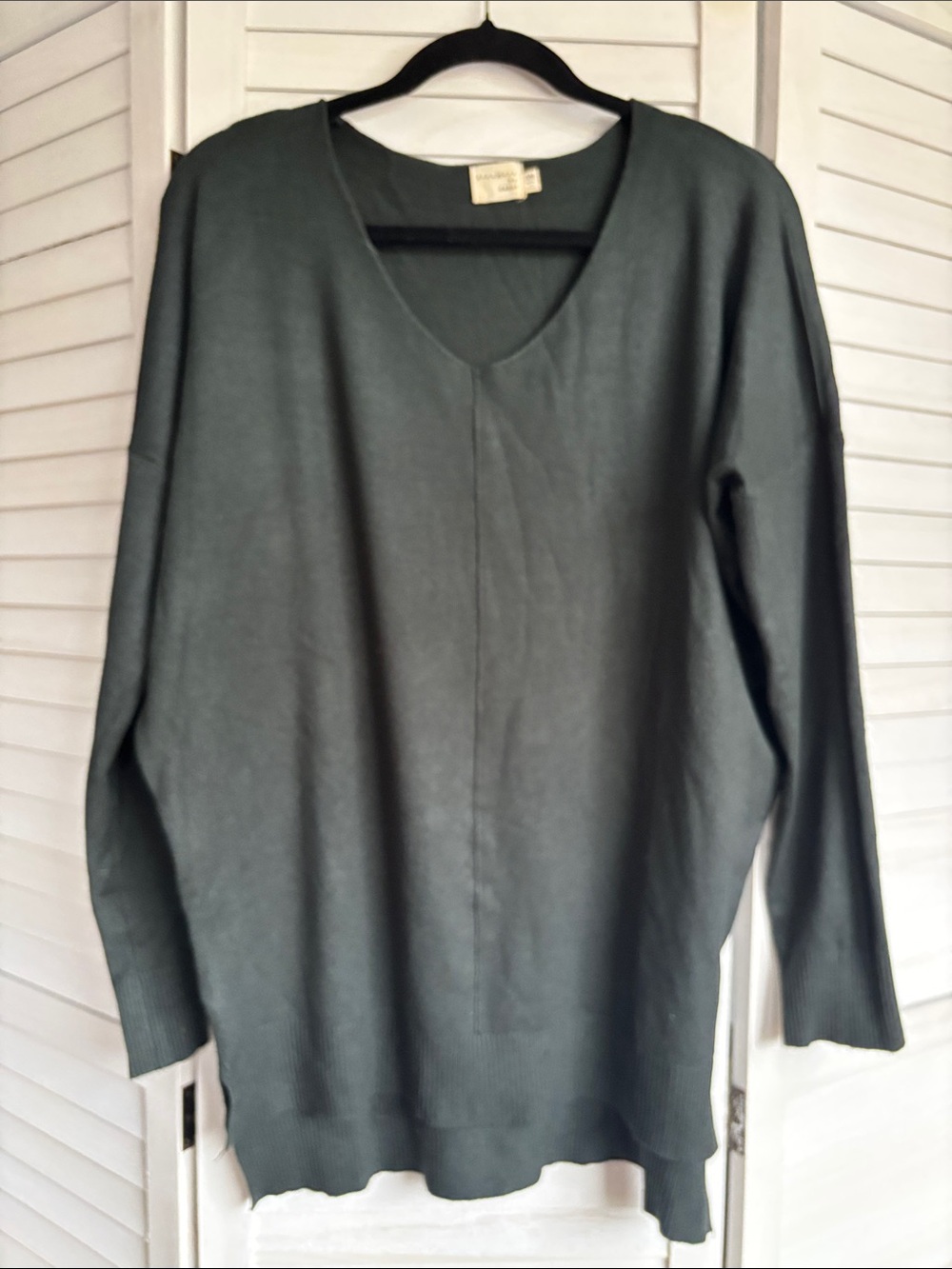 Dreamers by Debut Green V-Neck Lightweight & Flattering V Neck Sweater